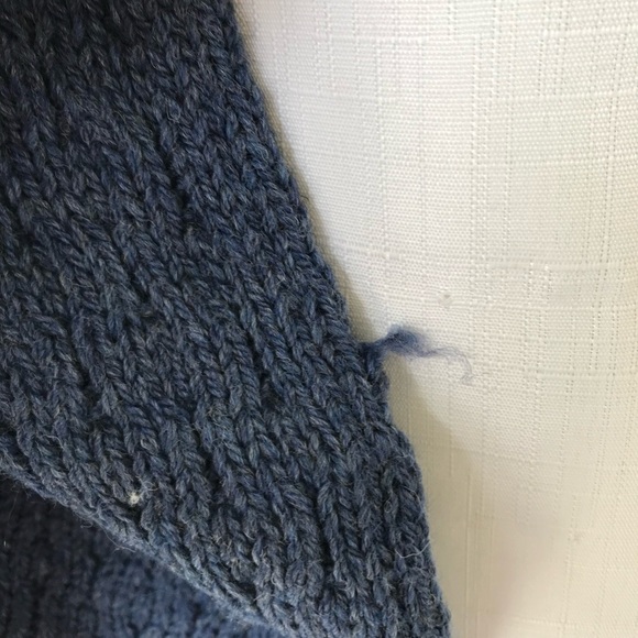 Connemara Knitwear 100% Pure New Wool Merino Cropped Poncho Made in Ireland Blue - Picture 9 of 13